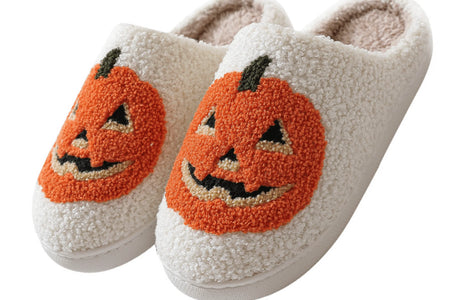 Halloween Slippers for Women Perfect Soft Plush Comfy Warm Slip-On Cute Womens Slippers Indoor Fluffy House Slippers for Women and Men Non-Slip Fuzzy Flat Slides