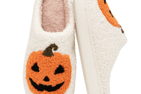 Halloween Slippers for Women Perfect Soft Plush Comfy Warm Slip-On Cute Womens Slippers Indoor Fluffy House Slippers for Women and Men Non-Slip Fuzzy Flat Slides