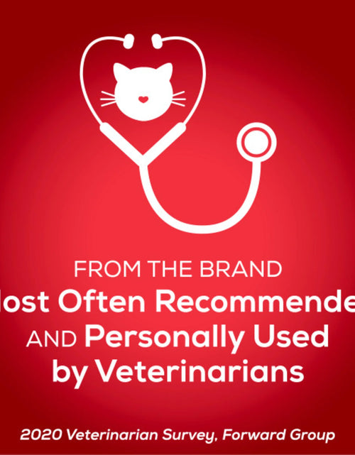 Load image into Gallery viewer, Purina  Free and Clean Clumping Cat Litter, Unscented, 20 Lb Jug
